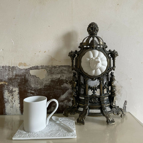 ensemble_plateau_mug_et_cuillere_collection_harcourt_porcelaine_de_limoges_la_seynie copie | EMPREINTES Paris - EMPREINTES Paris