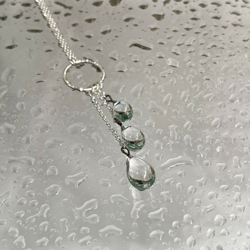 collier_argent_et_verre_3_gouttes_deau_marie_flambard copie | EMPREINTES Paris - EMPREINTES Paris