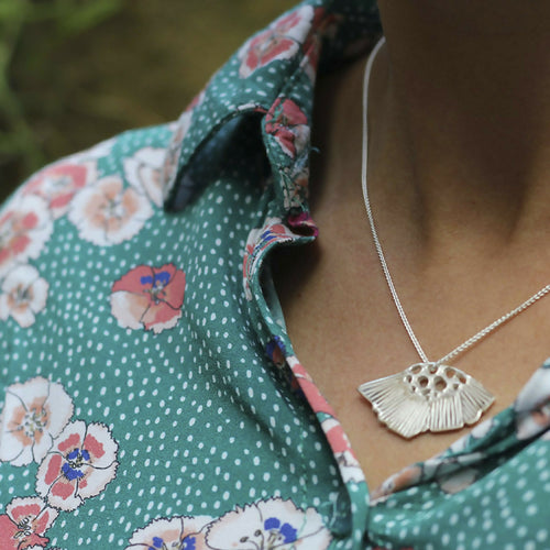 Collier de taille moyenne aux motifs floraux, en argent massif recyclé | EMPREINTES Paris - EMPREINTES Paris