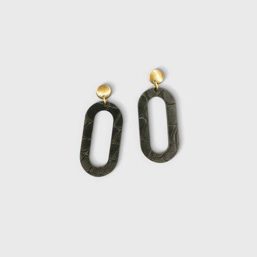 boucles_doreilles_arche_art_deco_en_cuir_noir_julie_troncin_maroquinerie | EMPREINTES Paris - EMPREINTES Paris