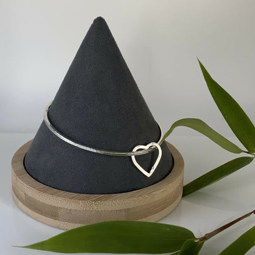 b5Rsz0sSIi | EMPREINTES Paris - EMPREINTES Paris