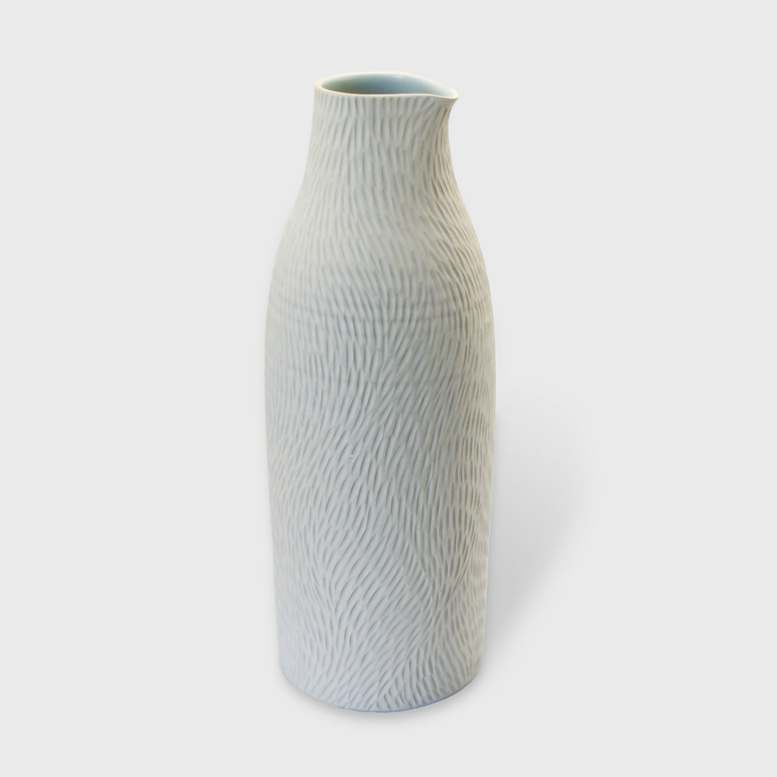 carafe_blanche_gravee_emmanuelle_manche_ceramique copie | EMPREINTES Paris