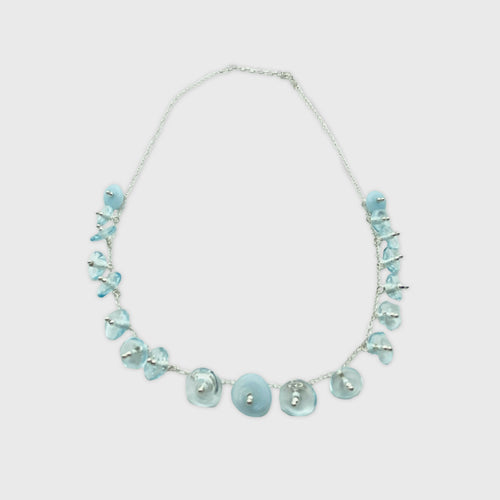 collier_avec_perles_en_verre_bleu_transparent_tres_clair_monte_sur_une_chaine_en_argent_lathoumetie_helene copie | EMPREINTES Paris - EMPREINTES Paris