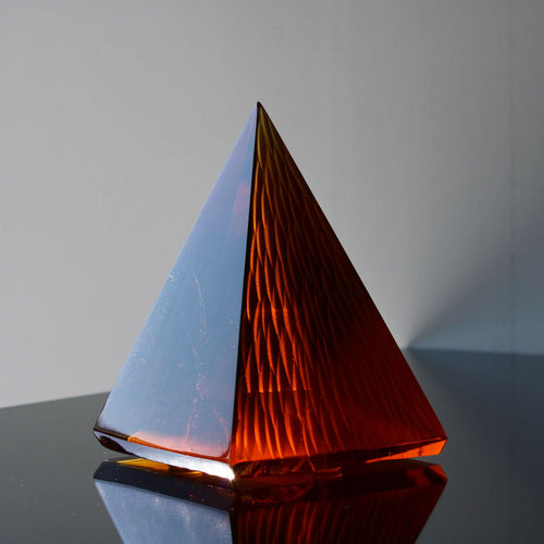sculpture_pyramide_topaz_trait_dunion_artisans copie | EMPREINTES Paris - EMPREINTES Paris