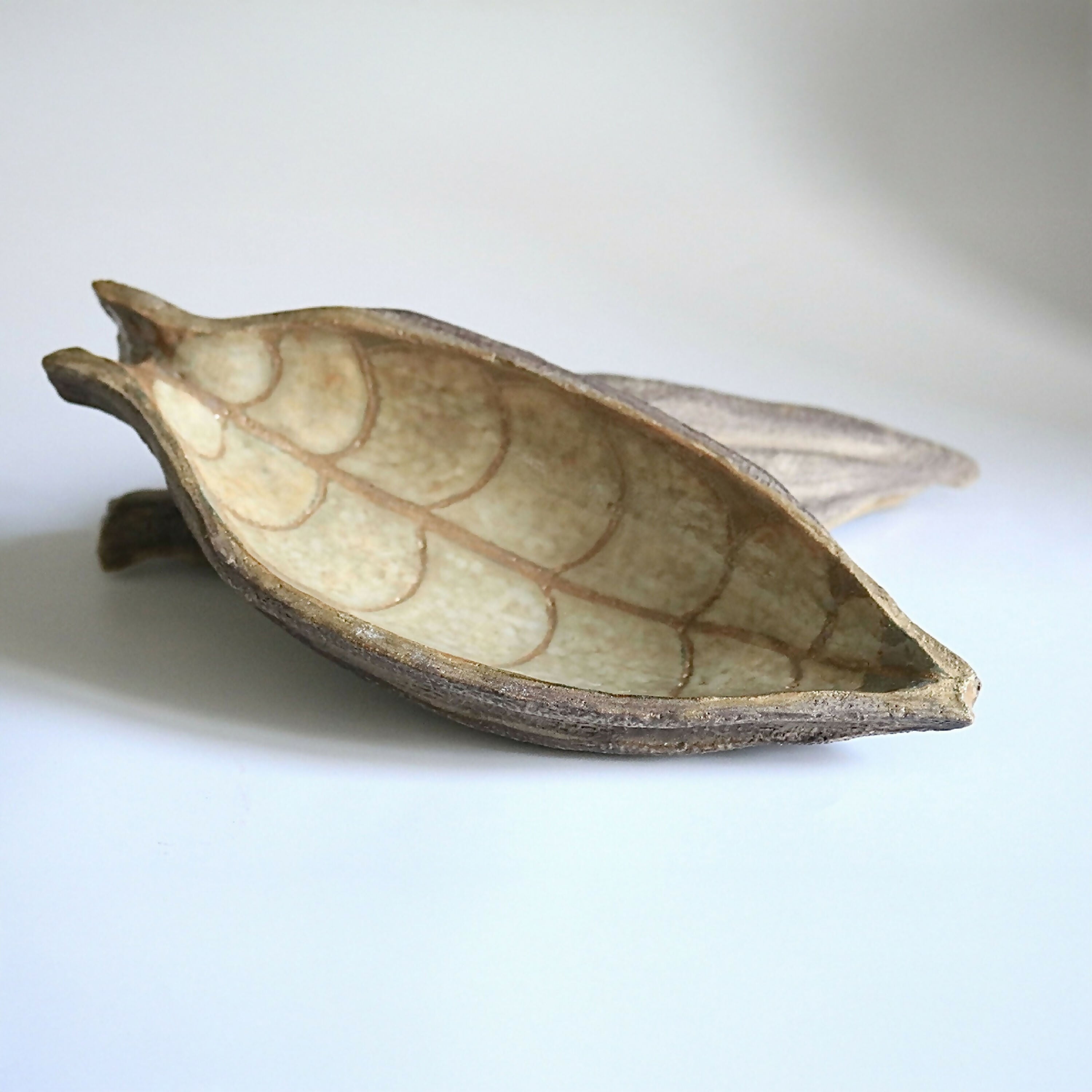 Boîte cabosse de cacao en grès | EMPREINTES Paris