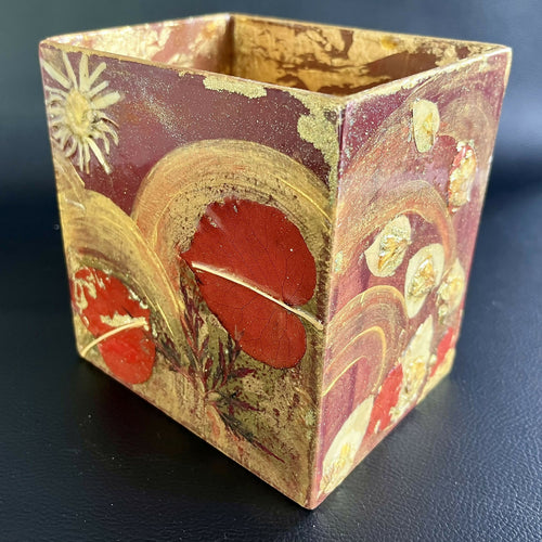 vase_carton_laque_eucalyptus_atelier_solange_godard copie | EMPREINTES Paris - EMPREINTES Paris