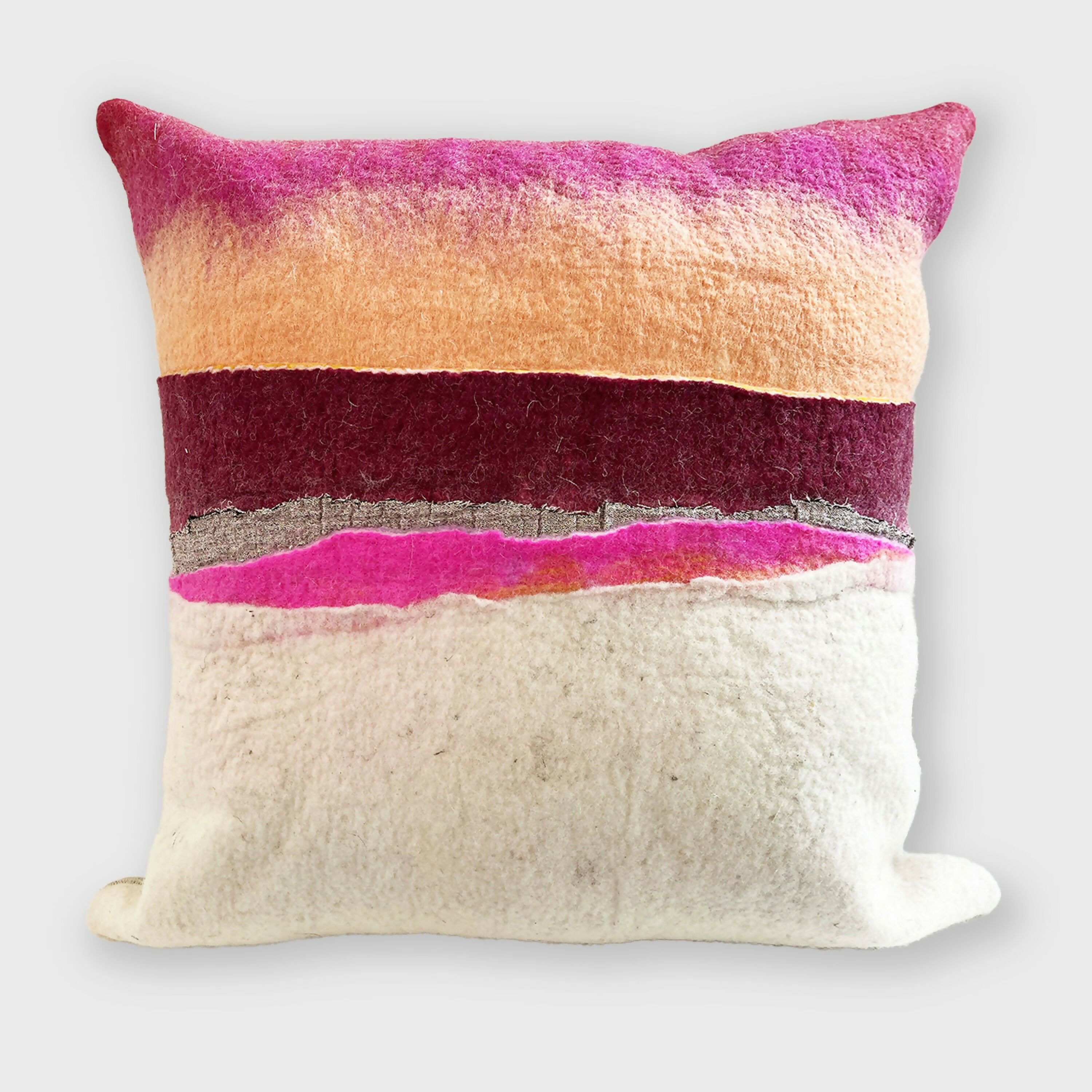 coussin_collection_strates_roses_i_accords_feutres copie | EMPREINTES Paris