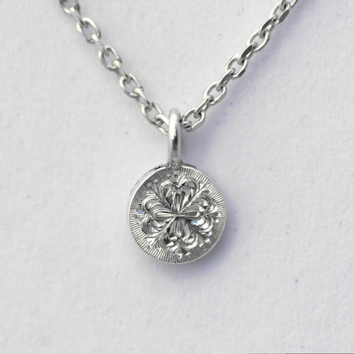 Collier Pastille gravé à la main en argent | EMPREINTES Paris - EMPREINTES Paris