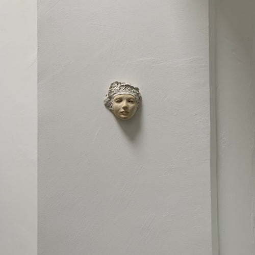 masque_de_femme_avec_sa_couronne_romantique_ll_jade_sculptures copie | EMPREINTES Paris - EMPREINTES Paris