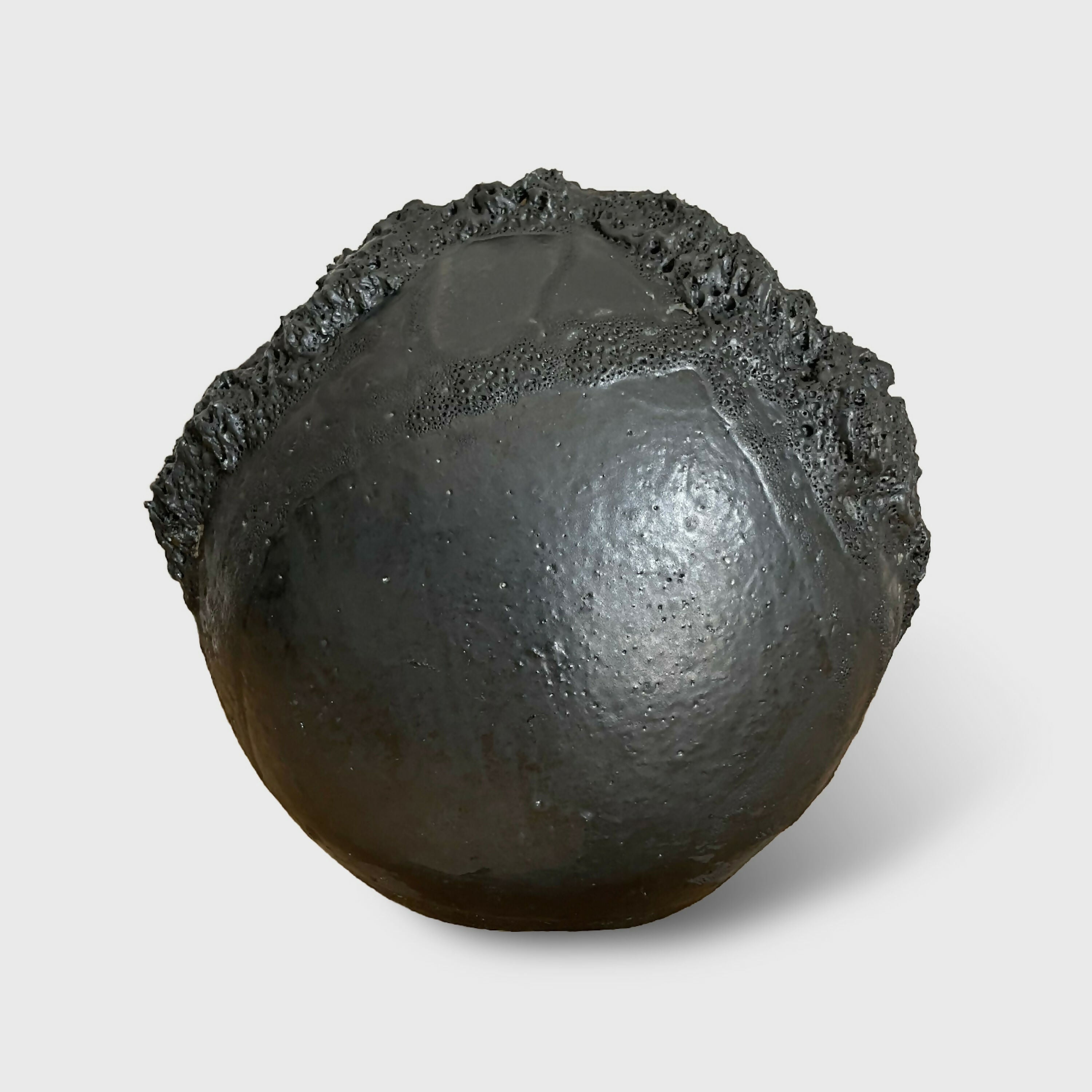 Pot -sculpture Lava Iceland 2 | EMPREINTES Paris