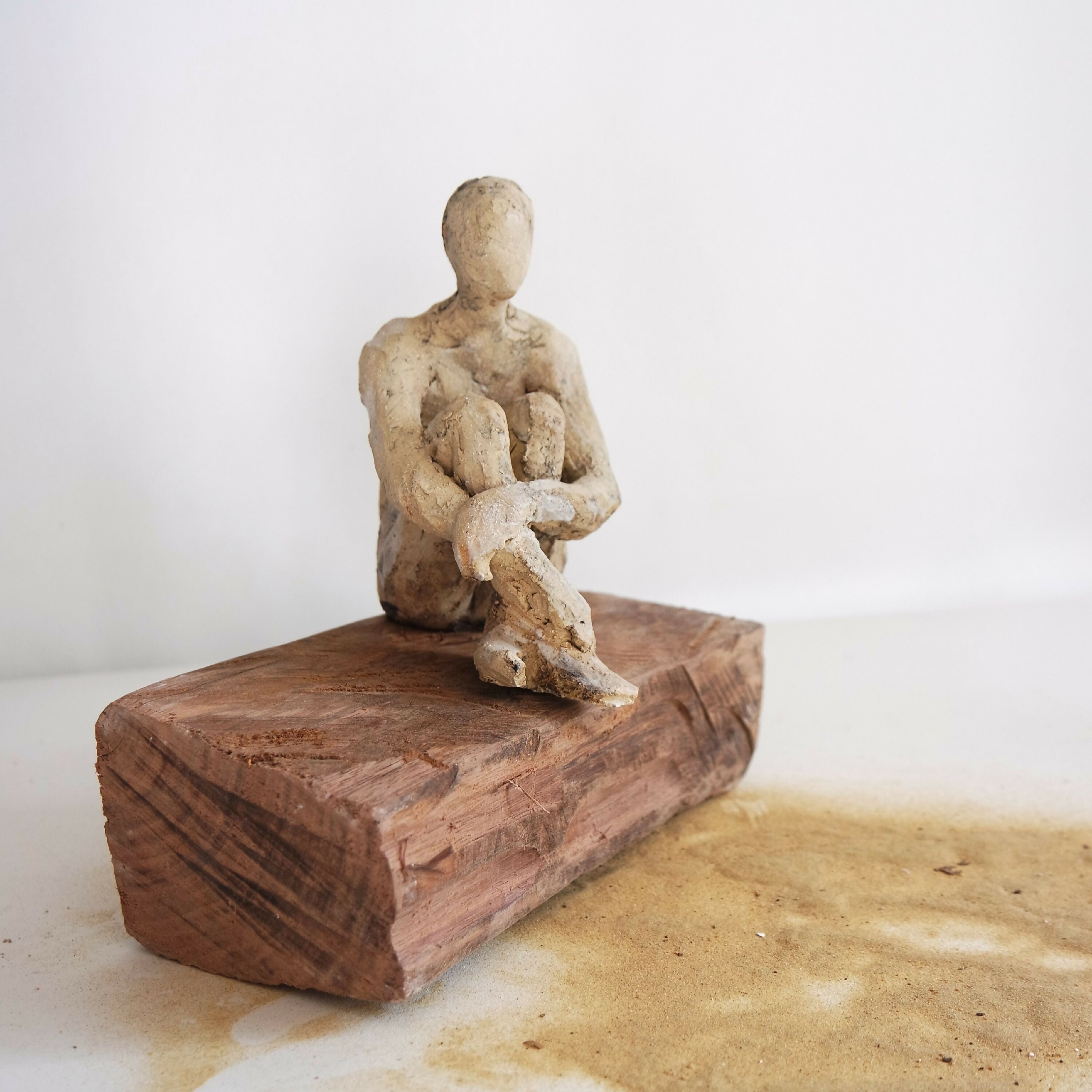 vmJehfzvIe | EMPREINTES Paris