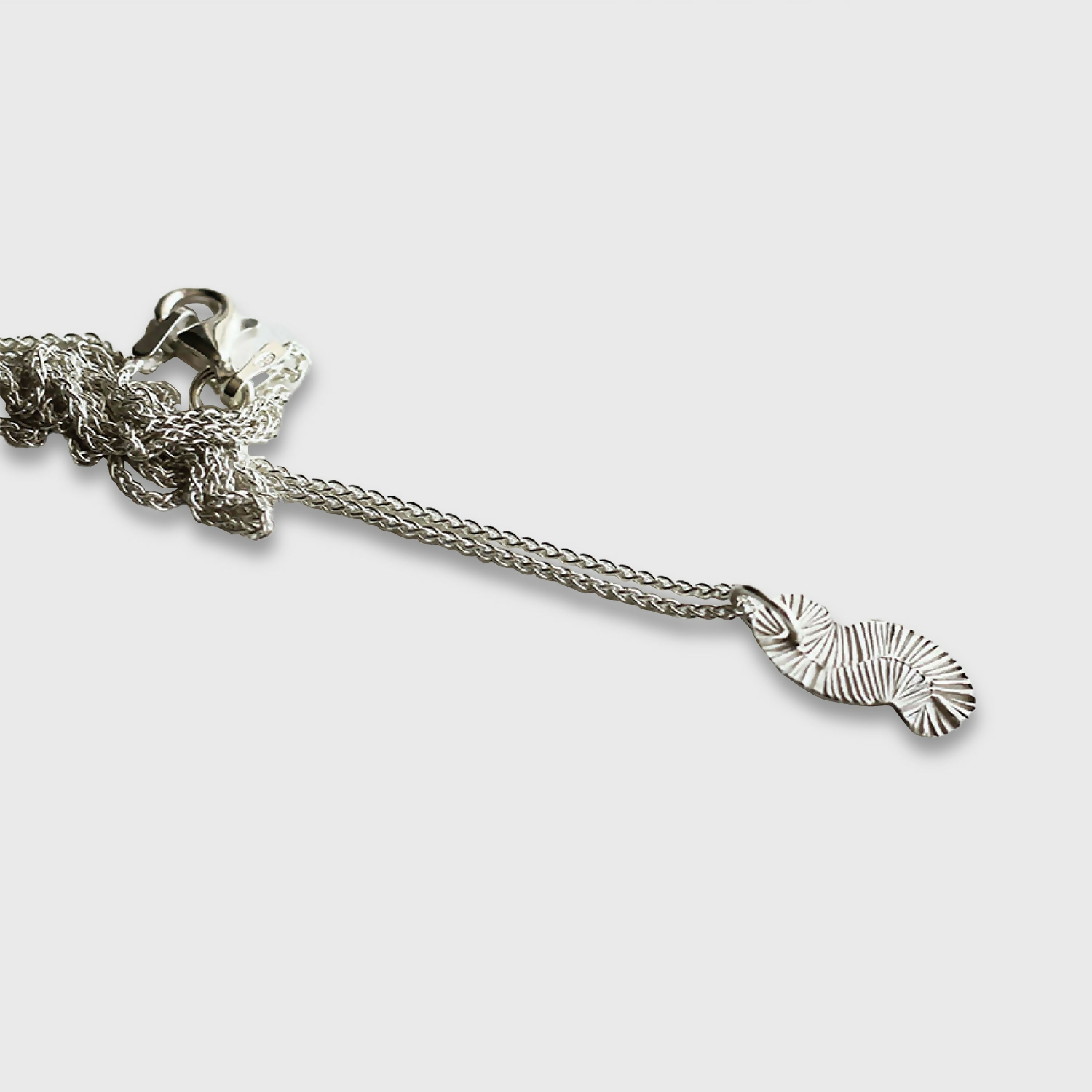 petit_collier_minimaliste_volute_en_argent_massif_recycle_925_maa_bijoux copie | EMPREINTES Paris