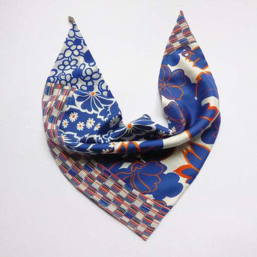 foulard_pointe_soie_pop_bleu_orange_maya_hochman copie | EMPREINTES Paris - EMPREINTES Paris