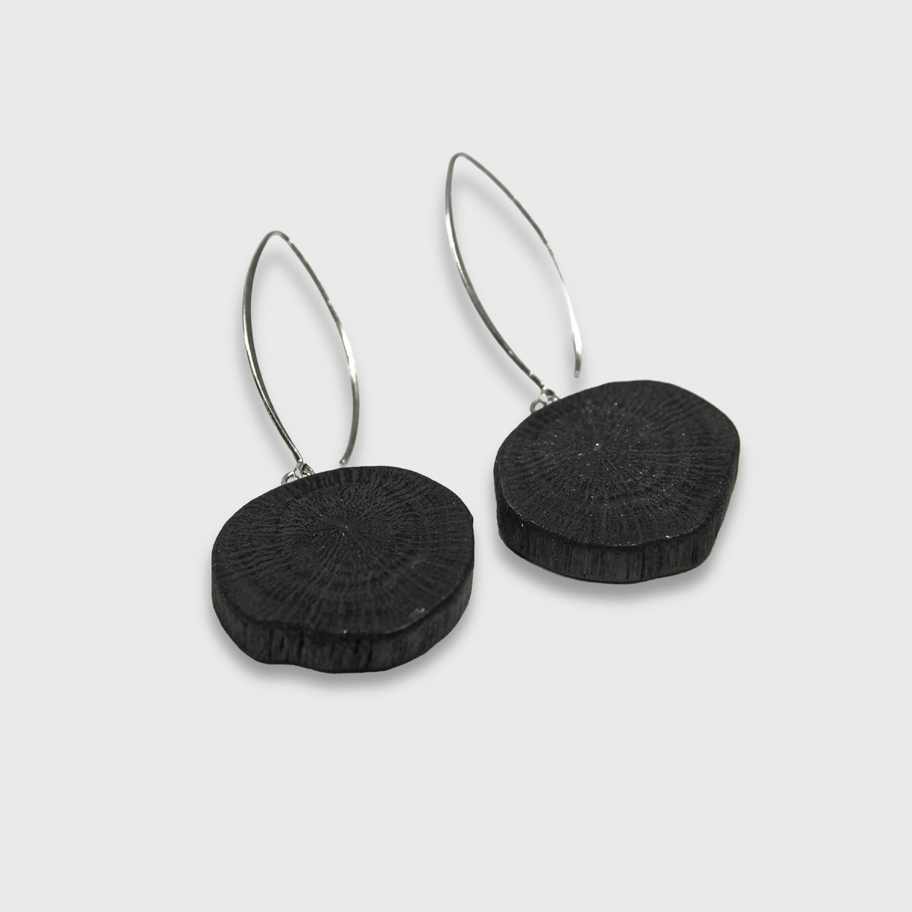 boucles_doreilles_gin_mimi_fuli_dai_charcoal_eskimeit copie | EMPREINTES Paris
