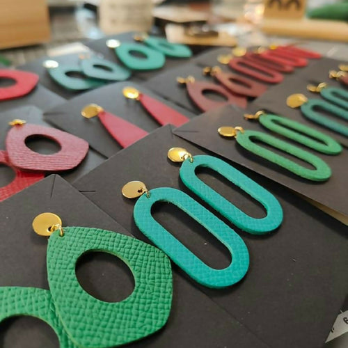 boucles_doreilles_creoles_en_cuir_rouge_julie_troncin_maroquinerie | EMPREINTES Paris - EMPREINTES Paris