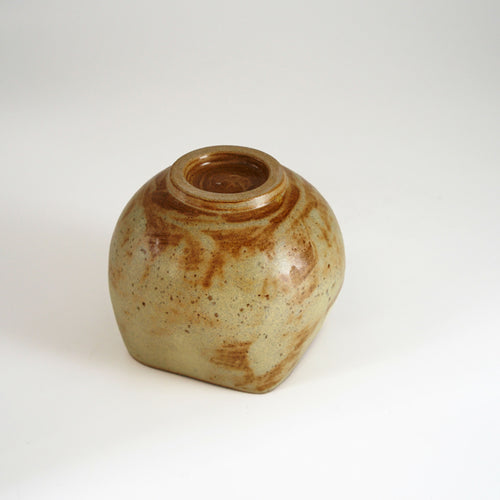 Tasse en grès - ocre avec kanji 'thé' | EMPREINTES Paris - EMPREINTES Paris