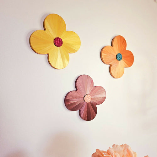 FlowerPower - fleur en marqueterie de paille jaune | EMPREINTES Paris - EMPREINTES Paris