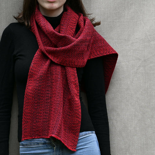 echarpe_rouge_alizarine_creation_tissages_francois_vieillard copie | EMPREINTES Paris - EMPREINTES Paris