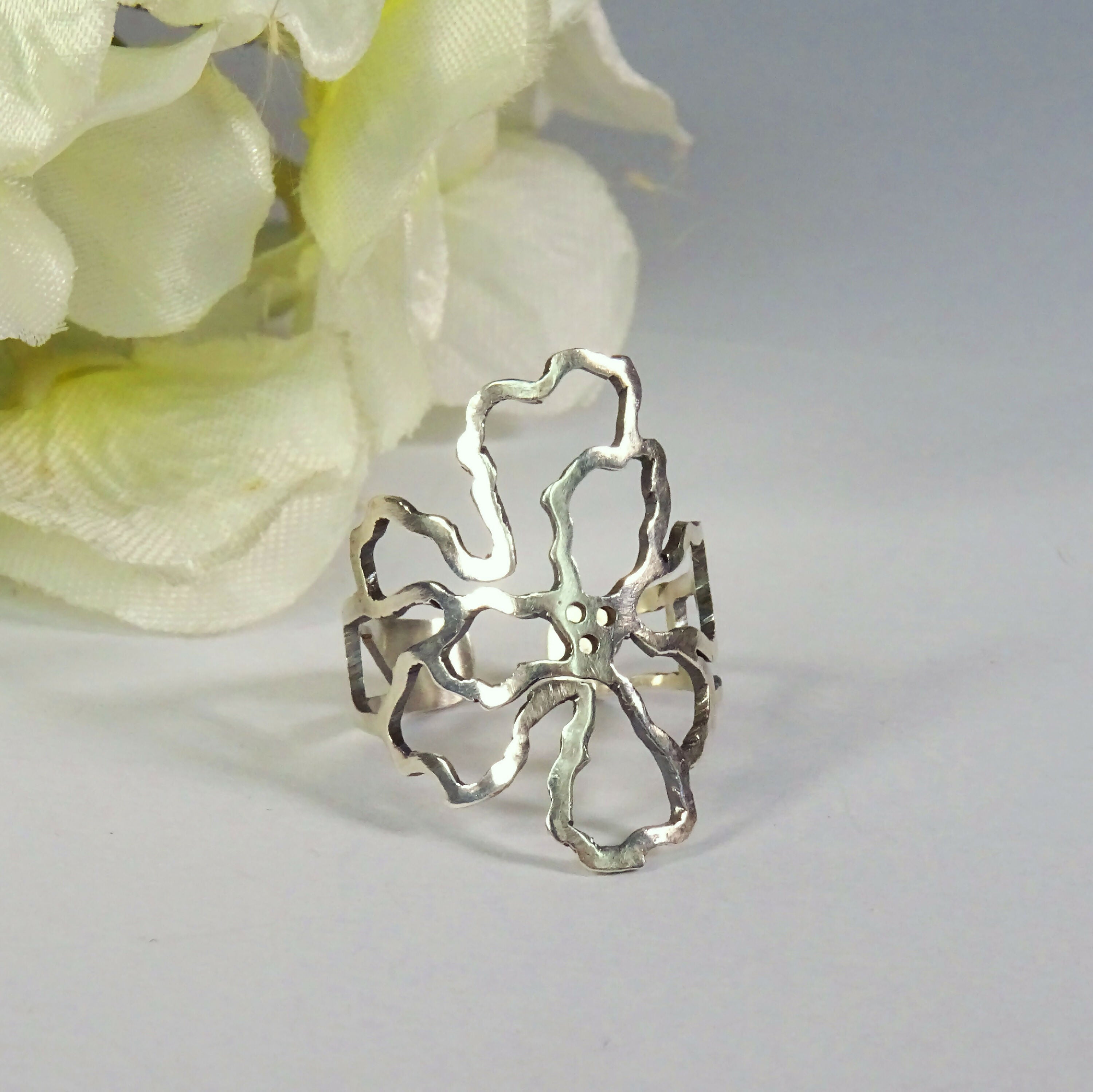 Bague argent ajourée florale Magnolia | EMPREINTES Paris