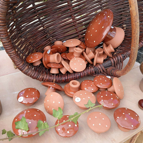 petit_champignon_decoratif_en_faience_rouge_georgie_blin_ceramiste copie | EMPREINTES Paris - EMPREINTES Paris