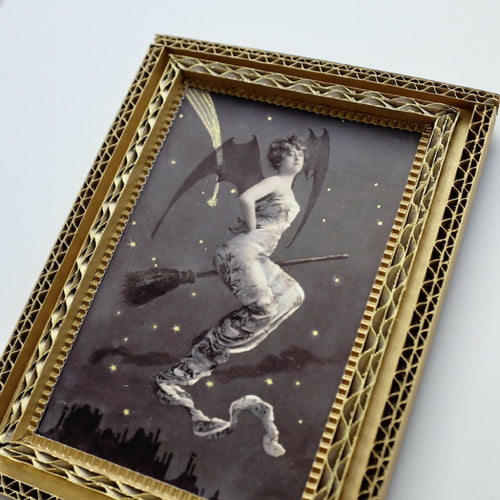 Cadre- Carte-postale La sorcière & l’étoile filante | EMPREINTES Paris - EMPREINTES Paris