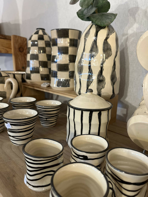 Tasse droite striée | EMPREINTES Paris - EMPREINTES Paris