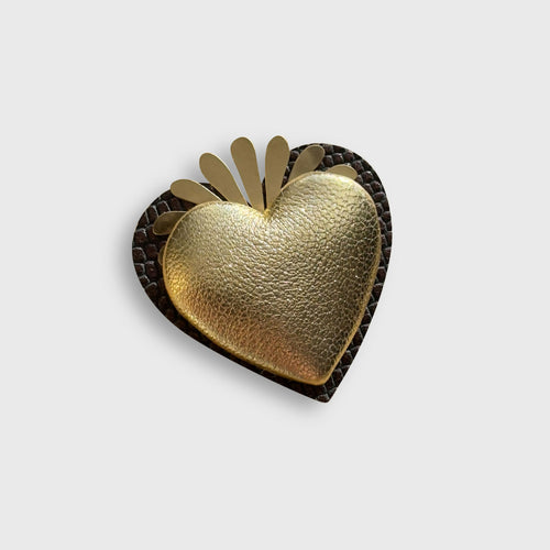 broche_ex_voto_or_et_aubergine_julie_troncin_maroquinerie copie | EMPREINTES Paris - EMPREINTES Paris