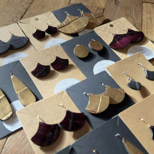 boucles_doreilles_gingko_bordeaux_2cm_julie_troncin_maroquinerie copie | EMPREINTES Paris - EMPREINTES Paris