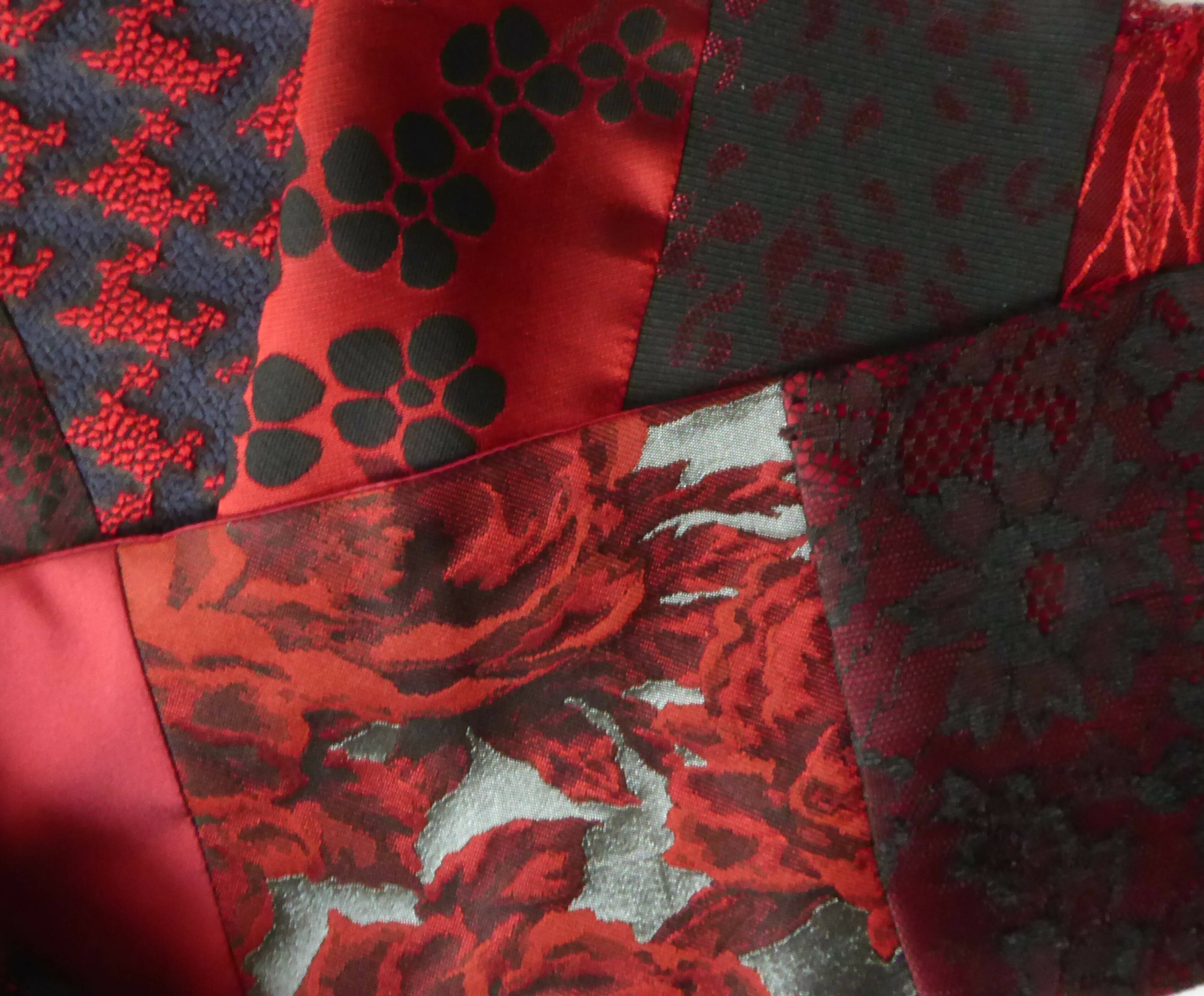 Écharpe bijou - Rouge et noir | EMPREINTES Paris