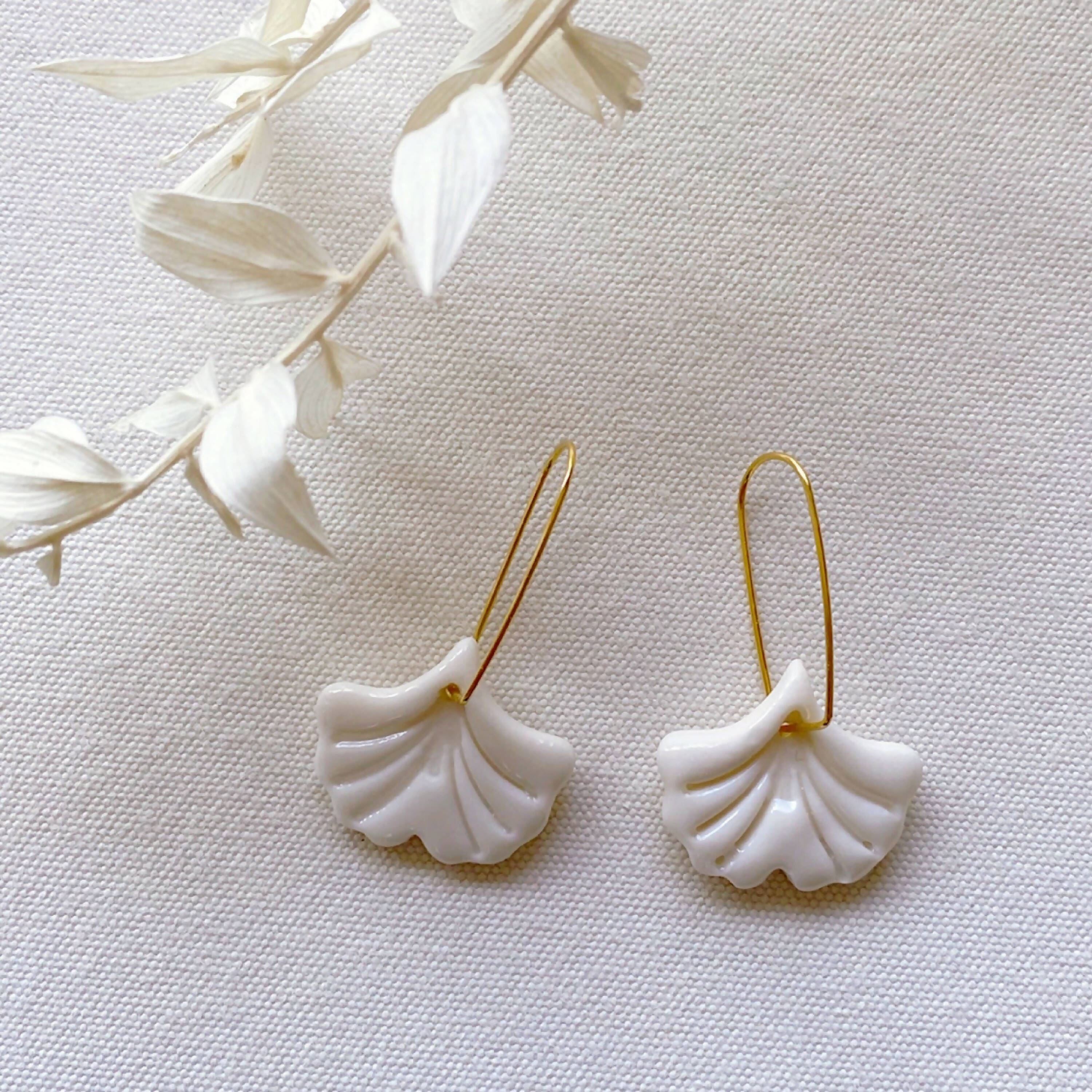 dormeuses_ginkgo_en_porcelaine_nathalie_penders_ceramics | EMPREINTES Paris