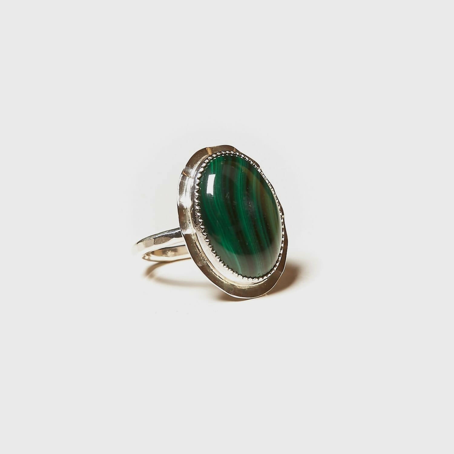Bague ROSAIA en argent avec une malachite. | EMPREINTES Paris