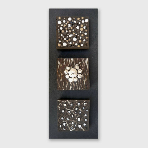 Bas relief tableau grès noir et porcelaine collection triptyque 1 | EMPREINTES Paris - EMPREINTES Paris