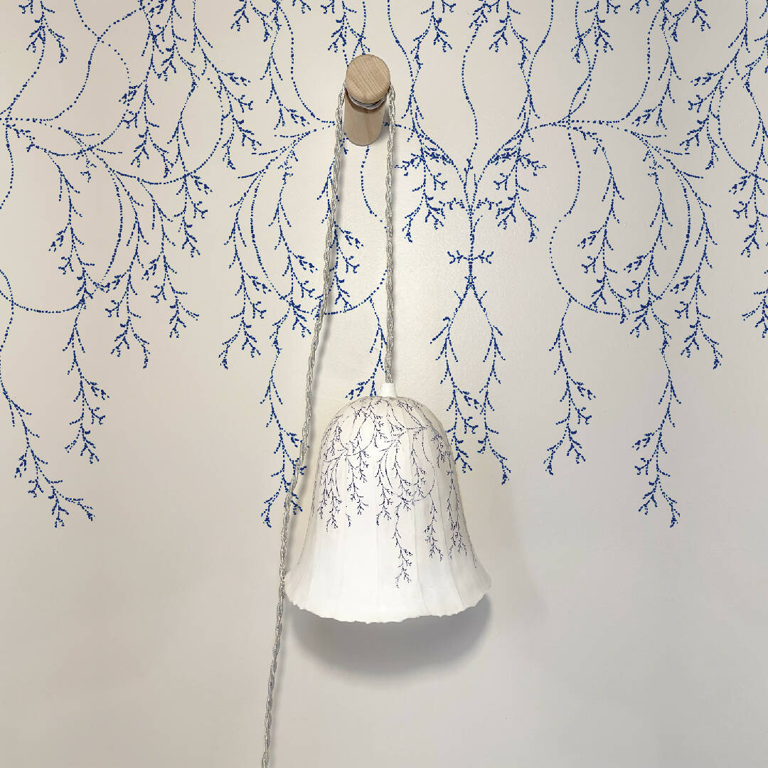 Lampe baladeuse clochette Liane bleue | EMPREINTES Paris