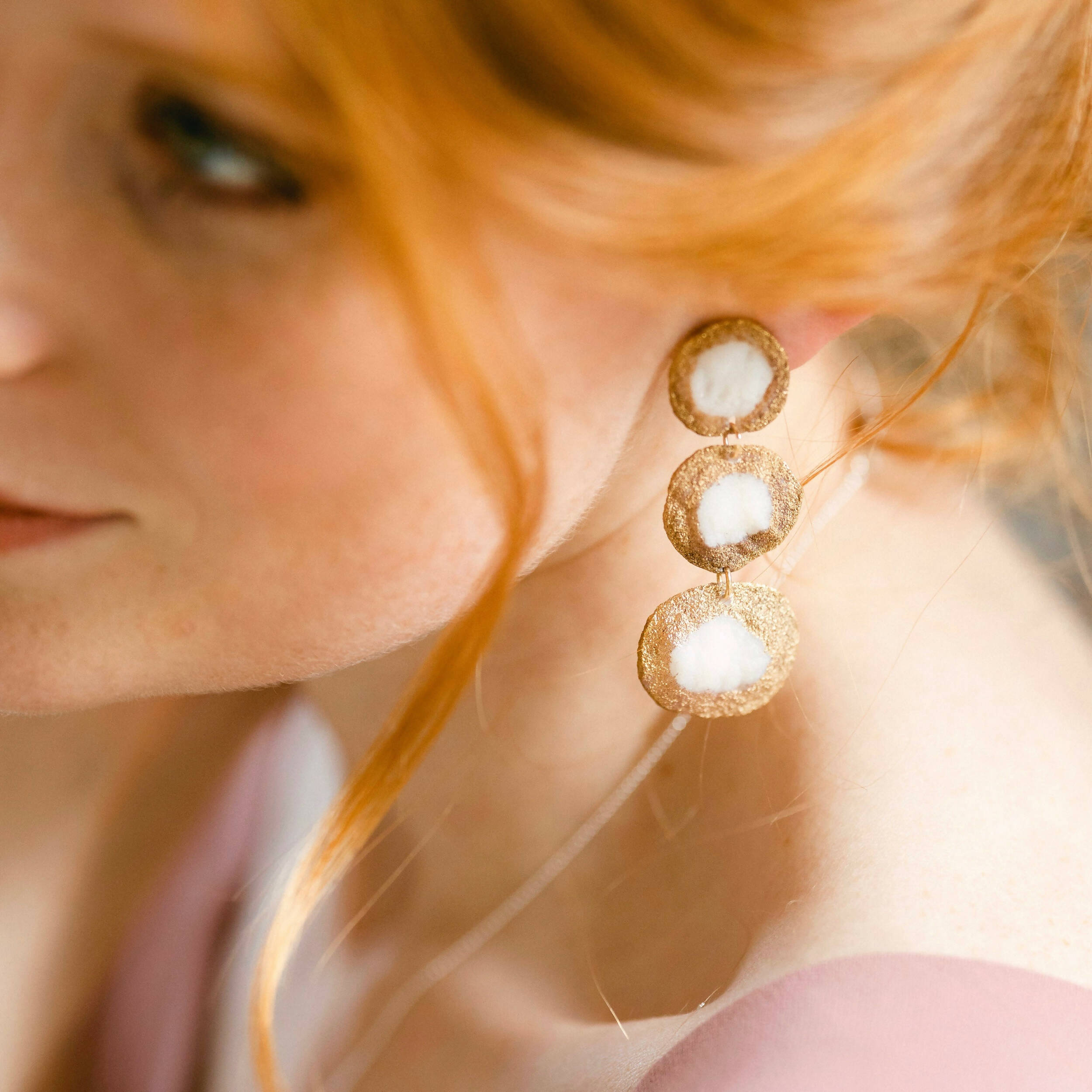 MARI-ET-FEMME-BOUCLES-SABLE-XXL | EMPREINTES Paris