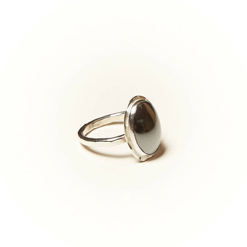 Bague GLAIA en argent avec une hématite. | EMPREINTES Paris - EMPREINTES Paris