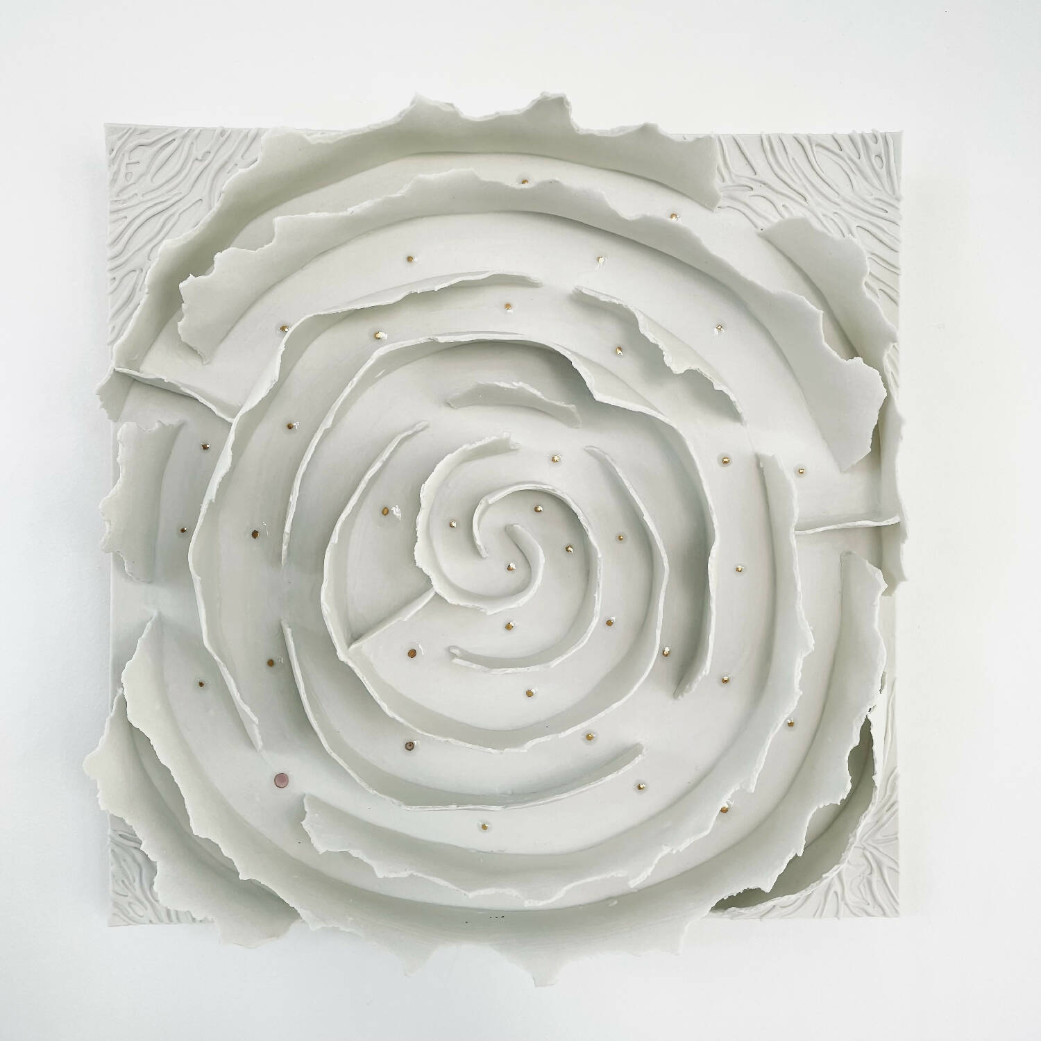 Bas relief tableaux papier porcelaine collection écorce sur fond blanc | EMPREINTES Paris | EMPREINTES Paris