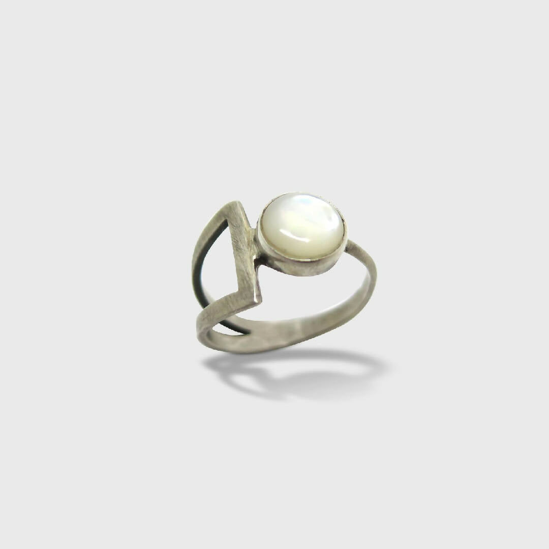 Bague Géomètrique Nacre blanche | EMPREINTES Paris