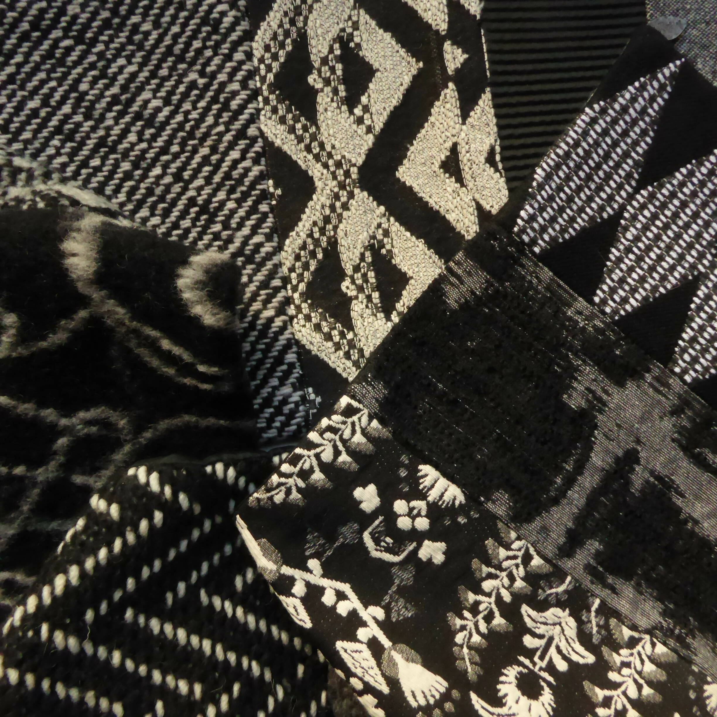 Écharpe hivernale homme- noir ecru | EMPREINTES Paris