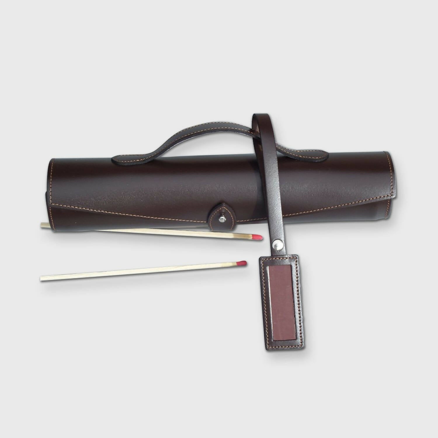 Trousse à feu en cuir chocolat | EMPREINTES Paris
