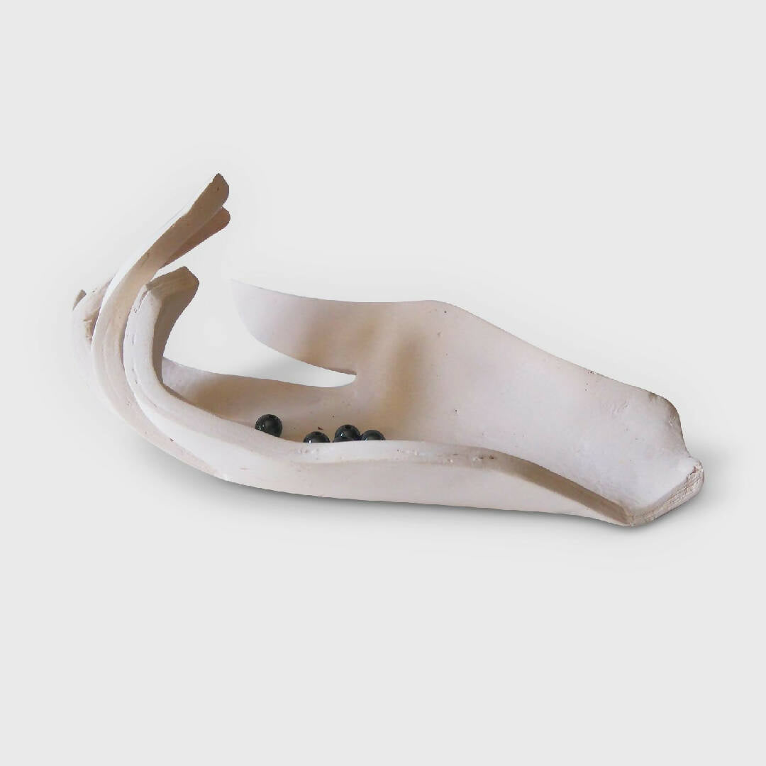 Sculpture LA MAIN ruban : Vide poche bijoux | EMPREINTES Paris