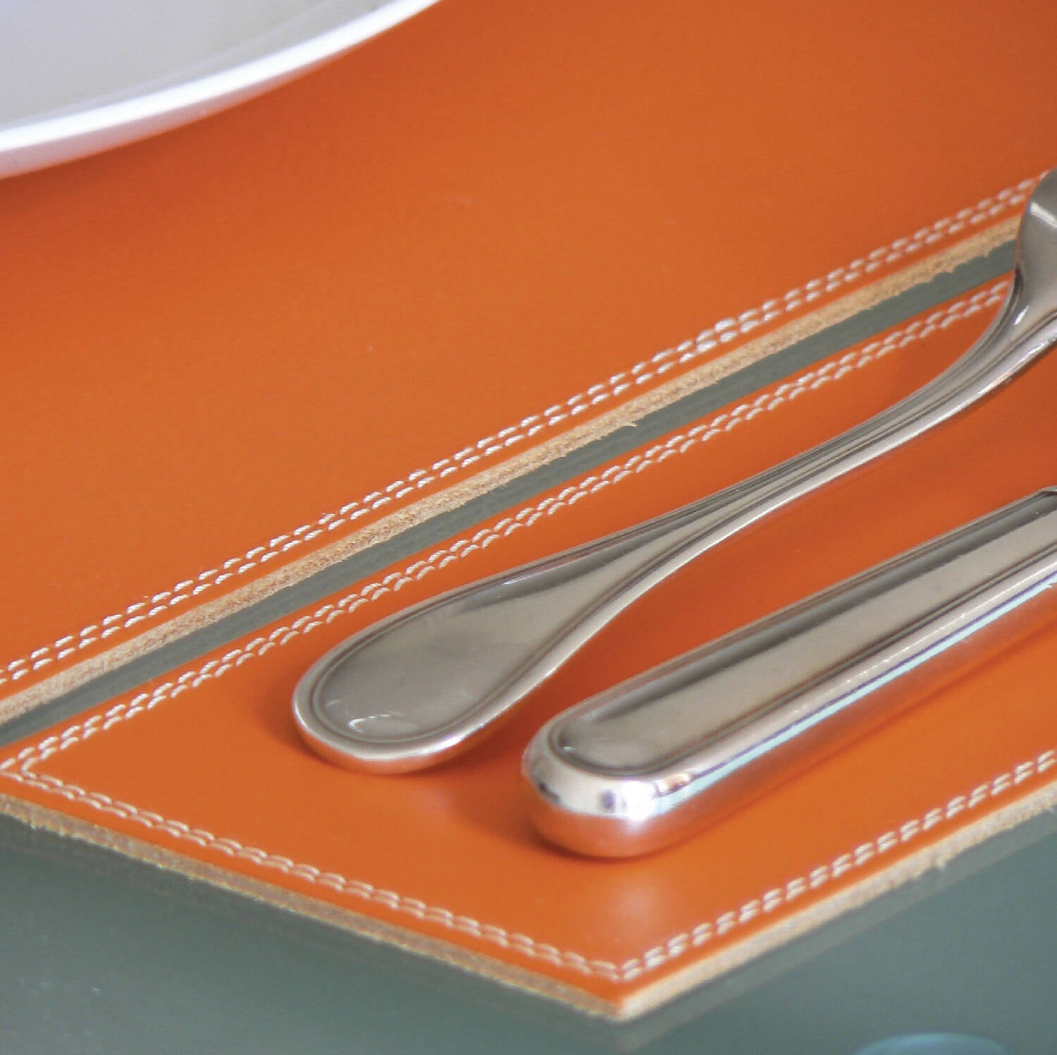 Set de table Grimaud en cuir Tangerine | EMPREINTES Paris