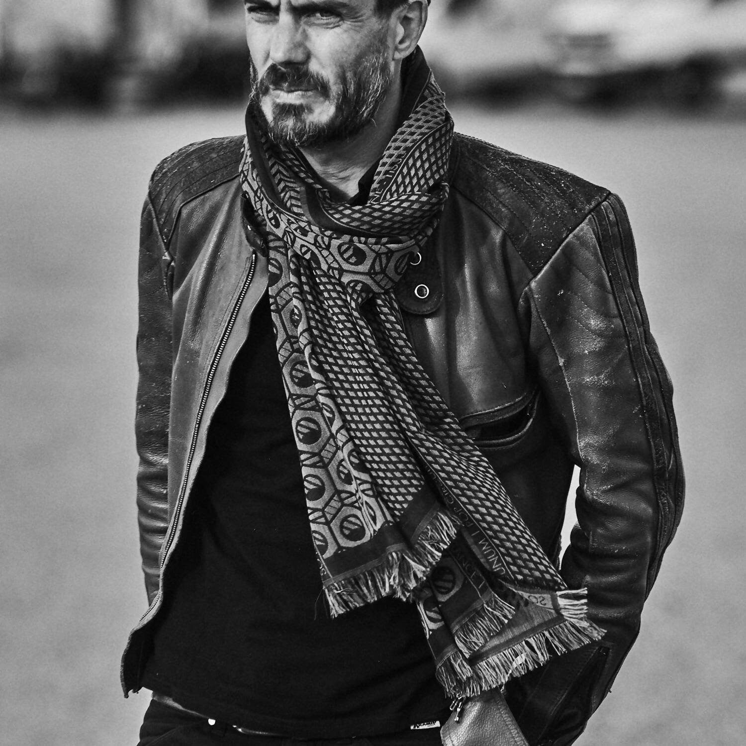 Écharpe midi multico grège - grilles écrous | EMPREINTES Paris