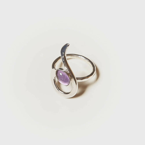 Bague LIZAE en argent avec une améthyste. | EMPREINTES Paris - EMPREINTES Paris