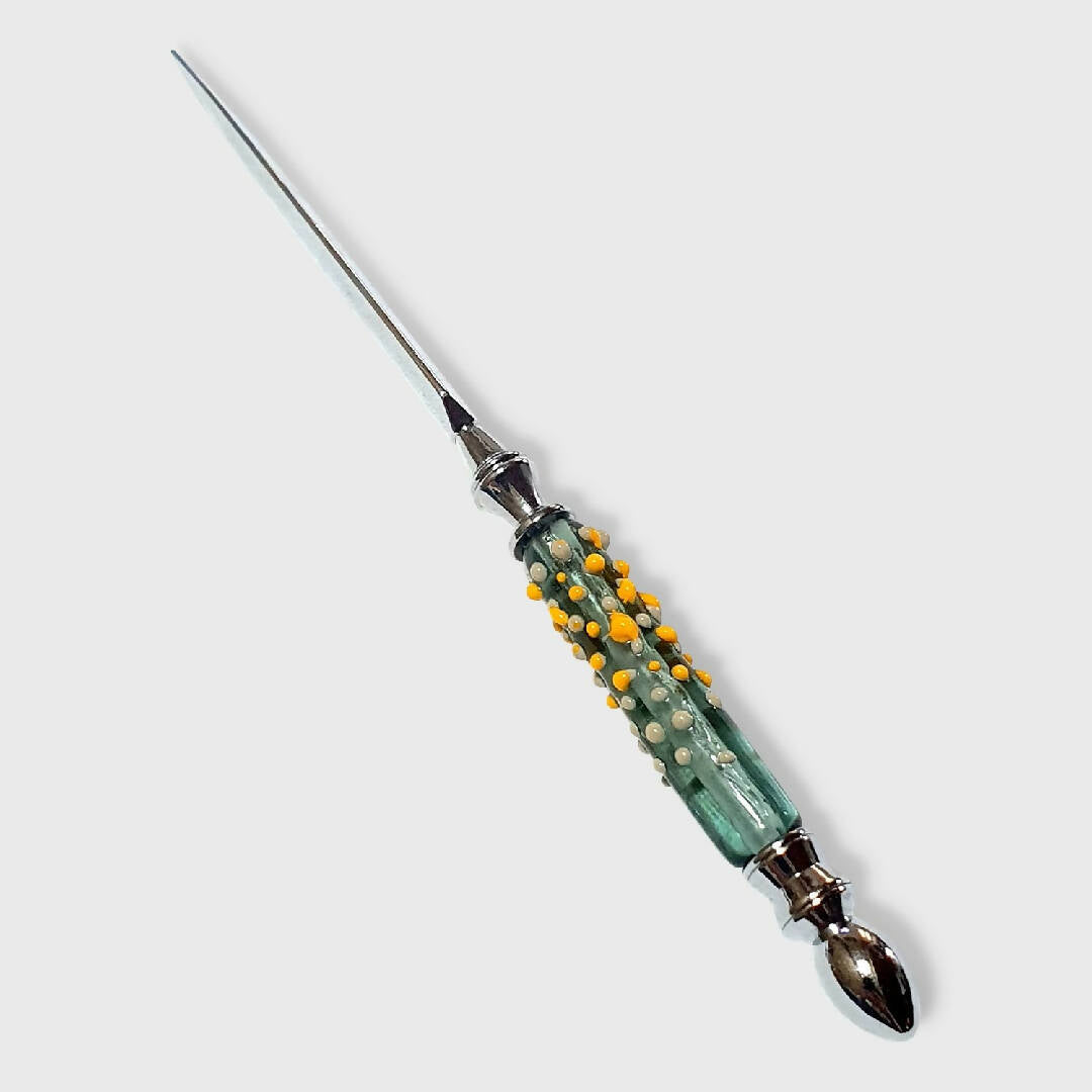 Coupe-papier en verre de Murano filé au chalumeau Bleu acier, Jaune | EMPREINTES Paris