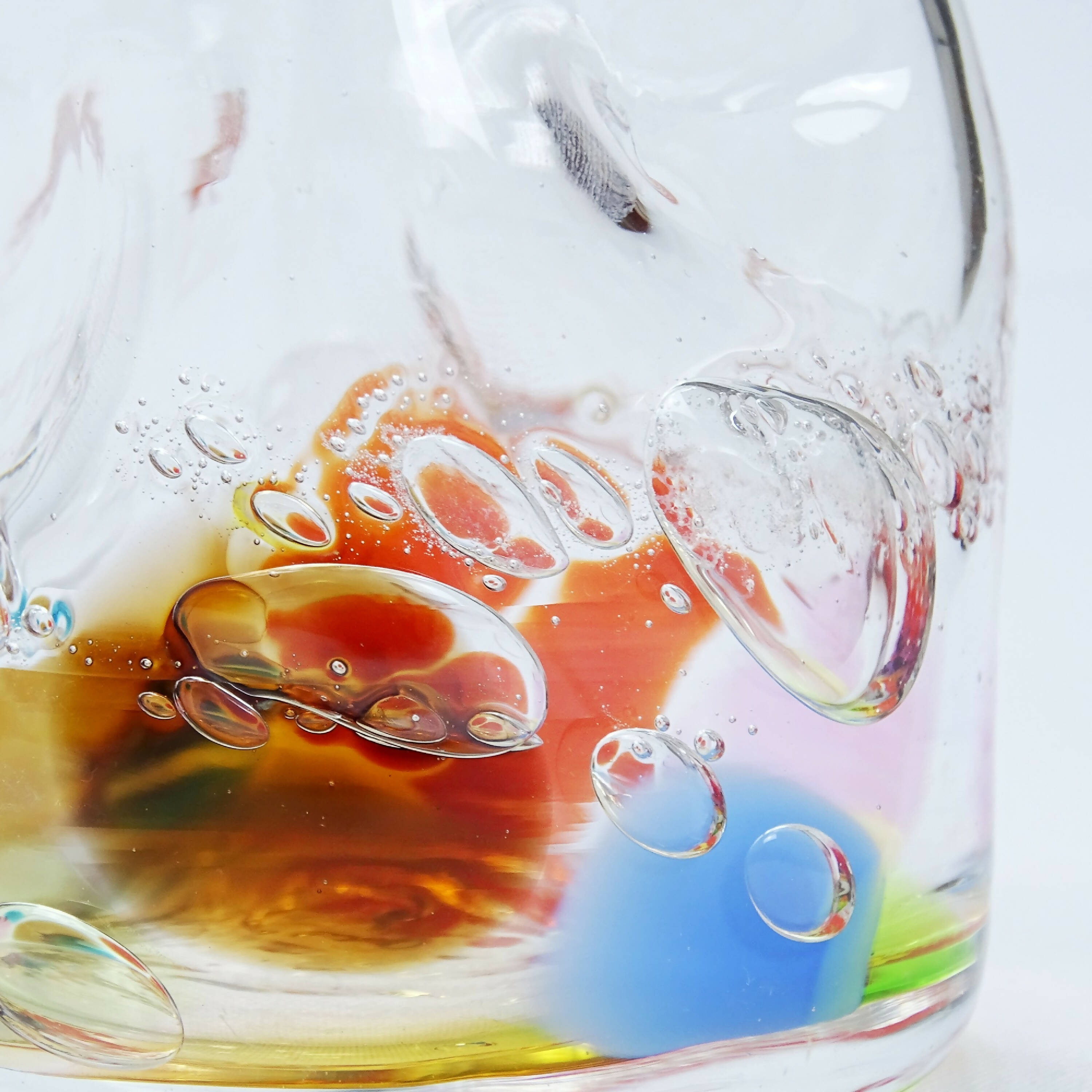 Verre cabossé multicolore | EMPREINTES Paris