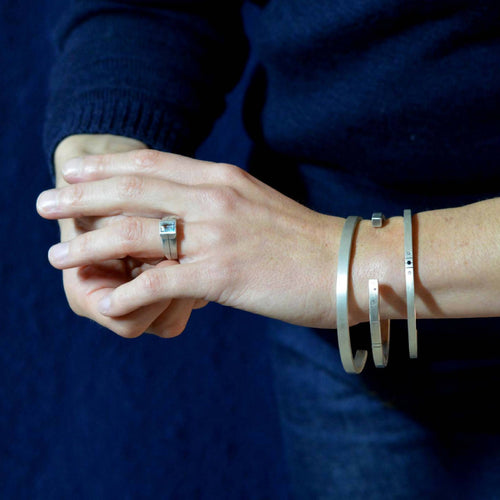 Chevalière gravée avec aigue marine pour homme | EMPREINTES Paris - EMPREINTES Paris