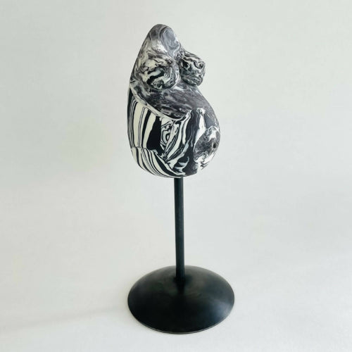 Sculpture femme enceinte nériage porcelaine blanche et noire | EMPREINTES Paris - EMPREINTES Paris