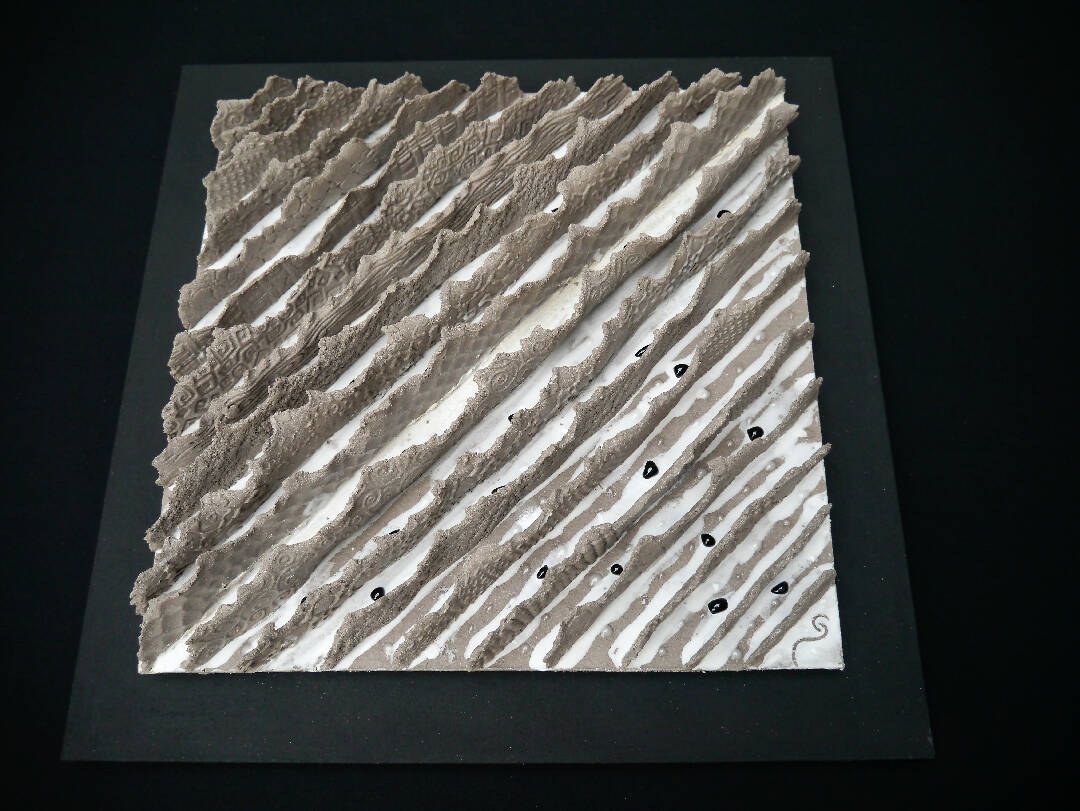 Bas relief tableau collection écorces Grès gris béton chemin de traverse | EMPREINTES Paris