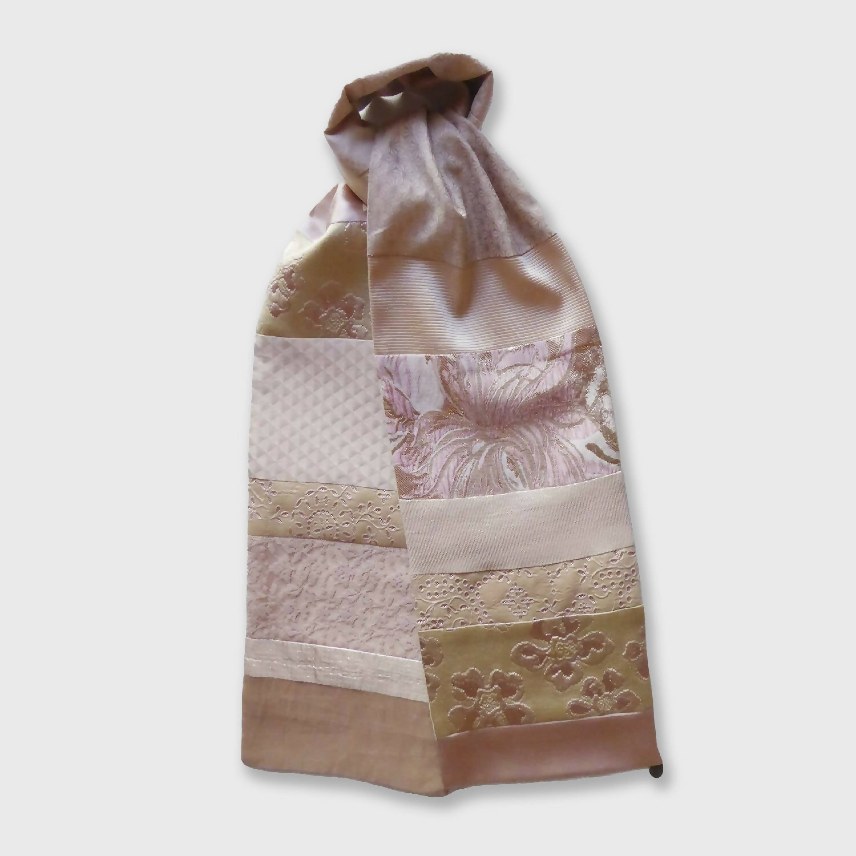 Écharpe bijou -Precieux rose | EMPREINTES Paris