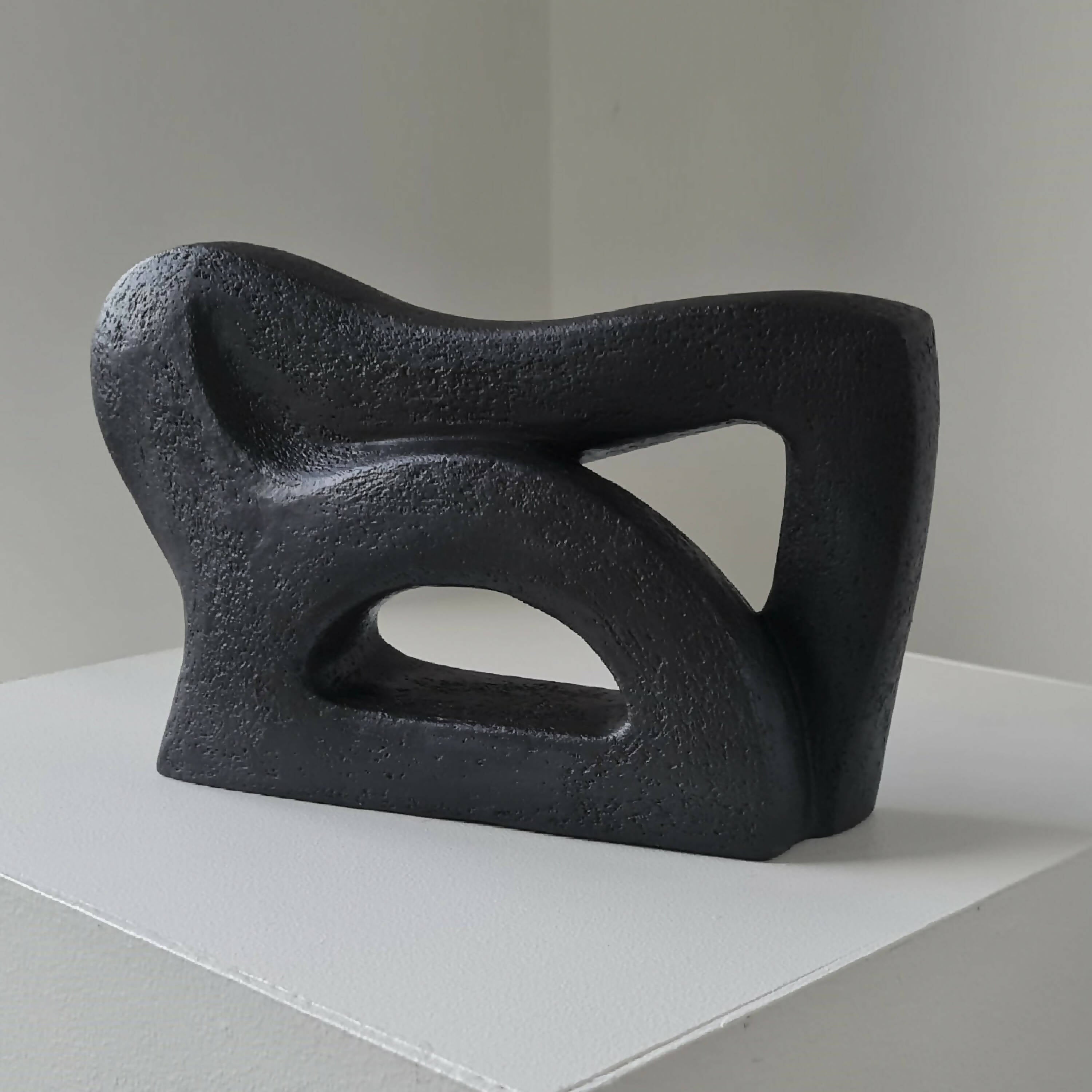 Sculpture abstraite en argile Intériorité | EMPREINTES Paris | EMPREINTES Paris